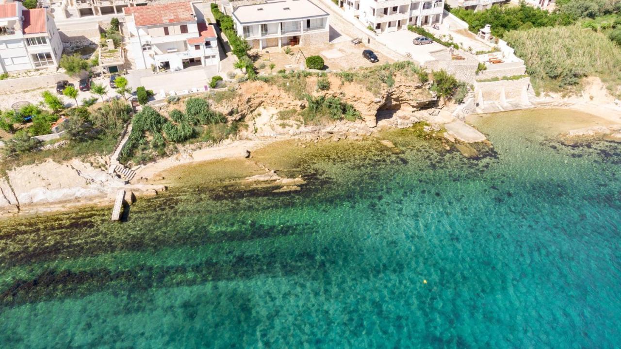 Apartments Salis Pag Town Exterior photo