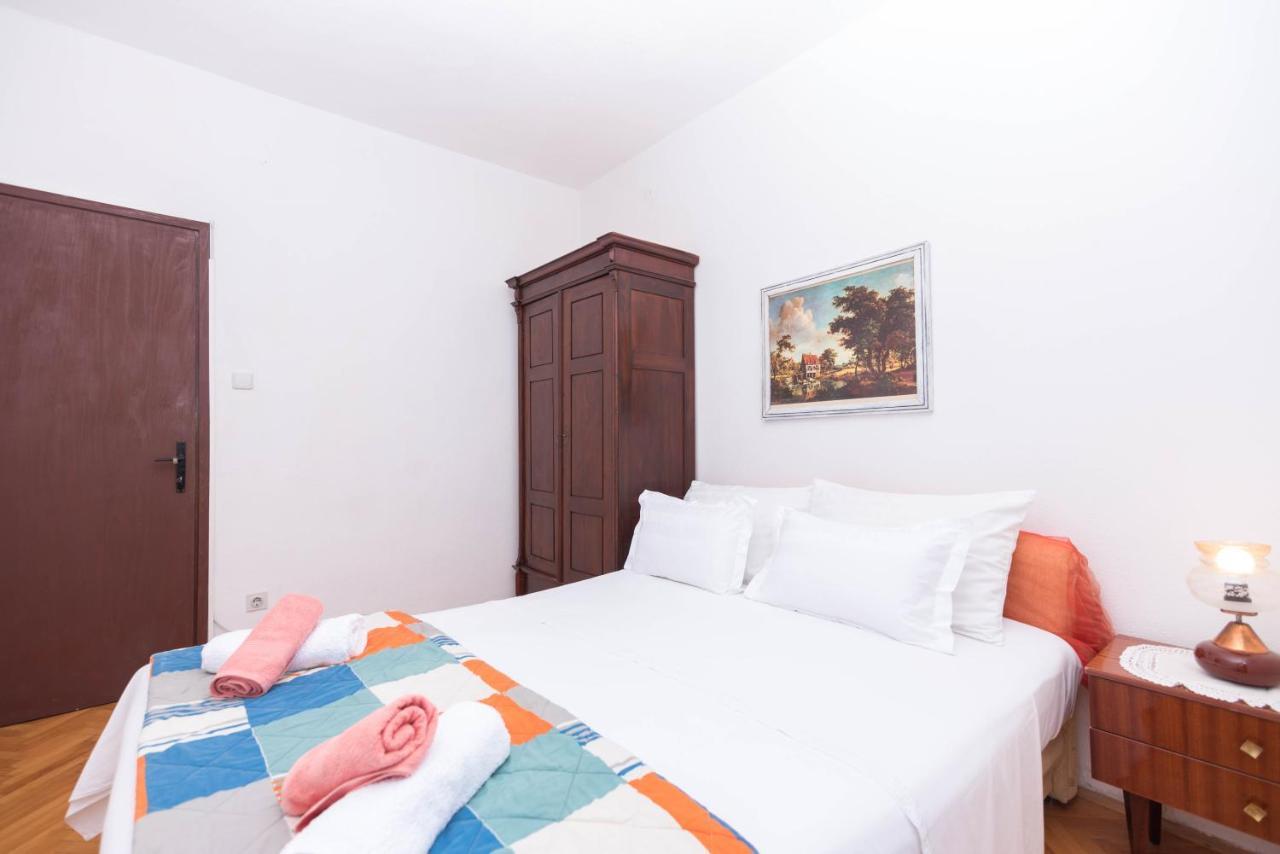 Apartments Salis Pag Town Exterior photo