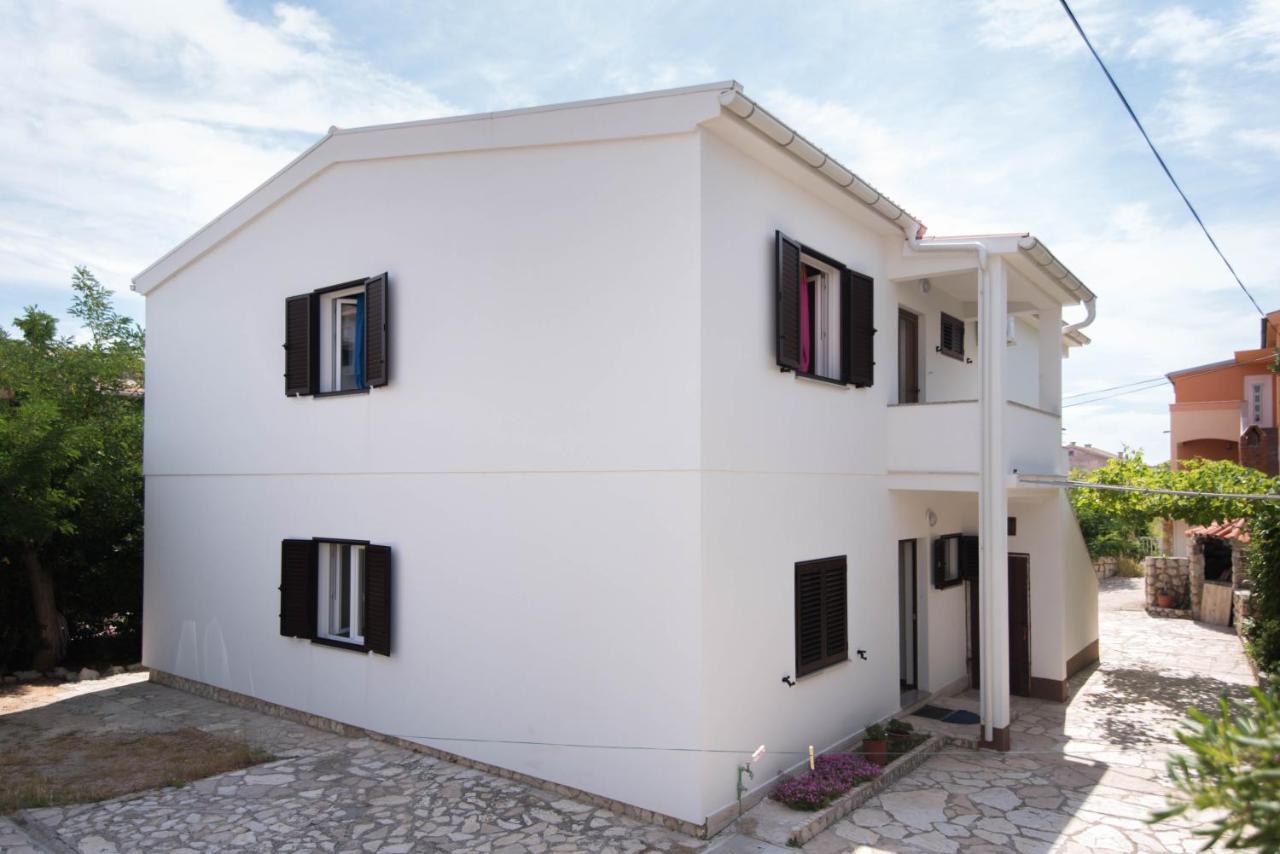 Apartments Salis Pag Town Exterior photo