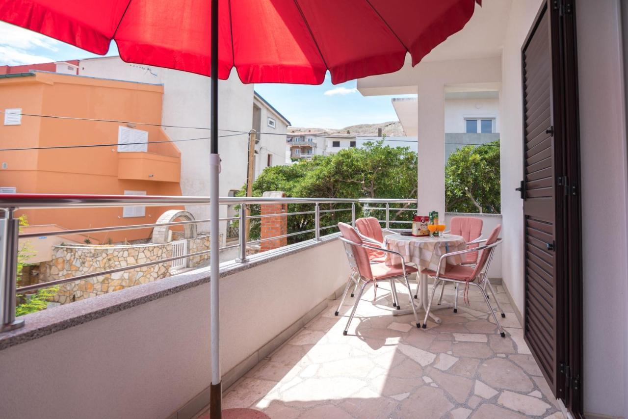 Apartments Salis Pag Town Exterior photo